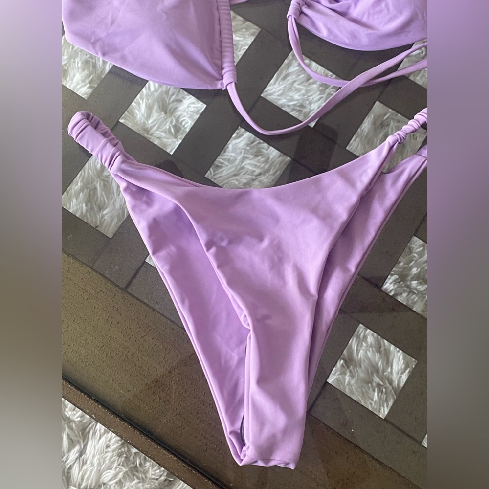 Lavender bikini - Picture 2 of 4